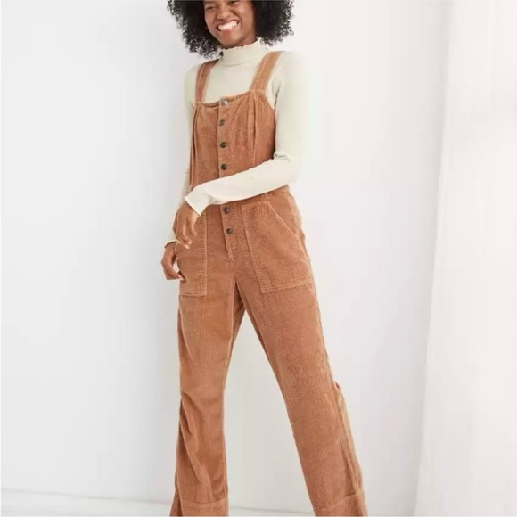 Aerie Corduroy Overalls - Picture 1 of 5